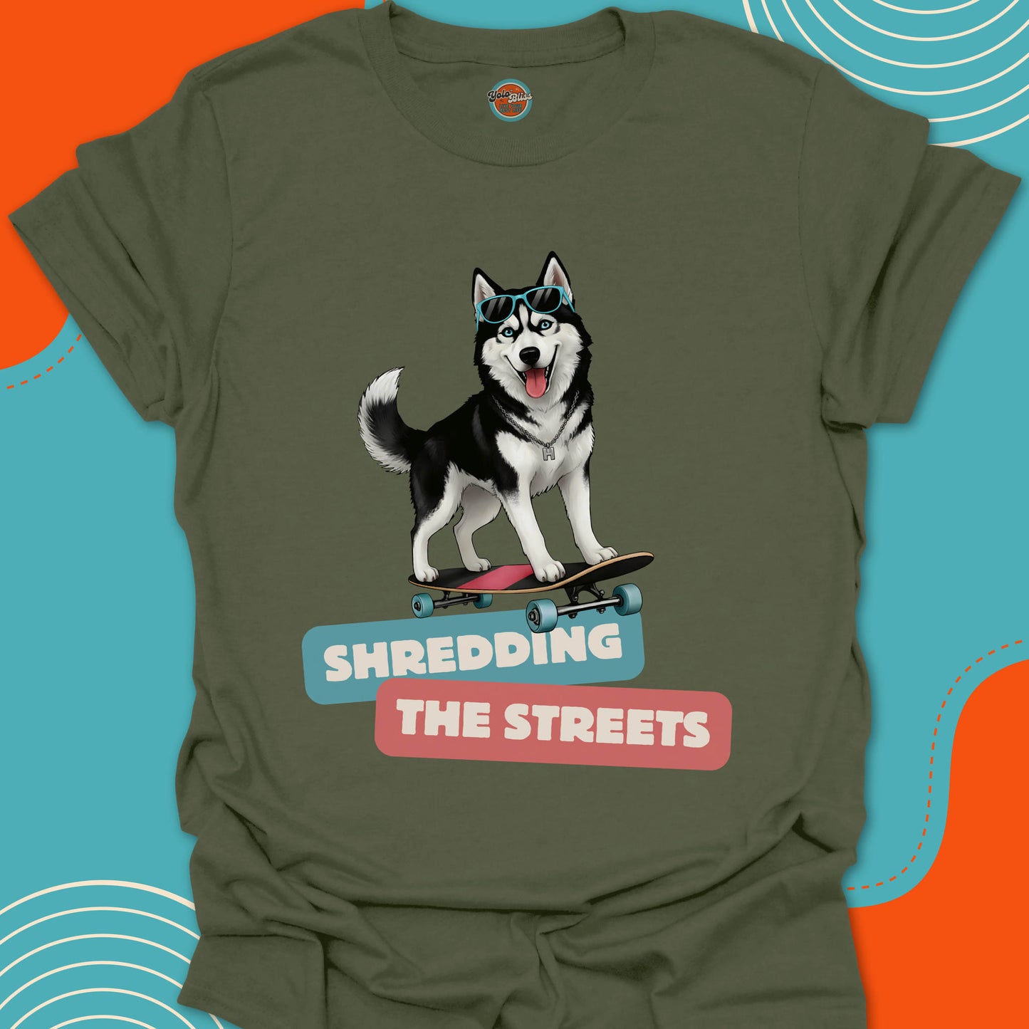 HUSKY ON SKATEBOARD - Tee