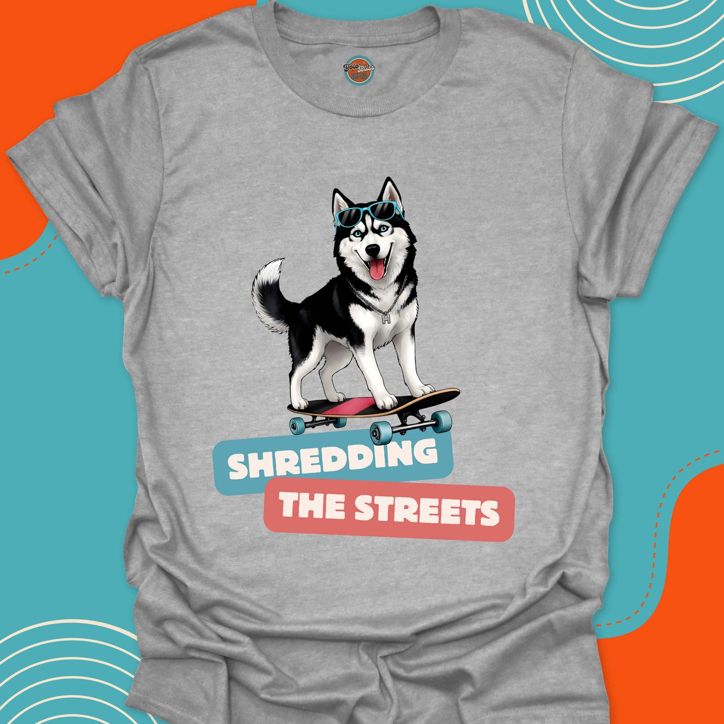 HUSKY ON SKATEBOARD - Tee